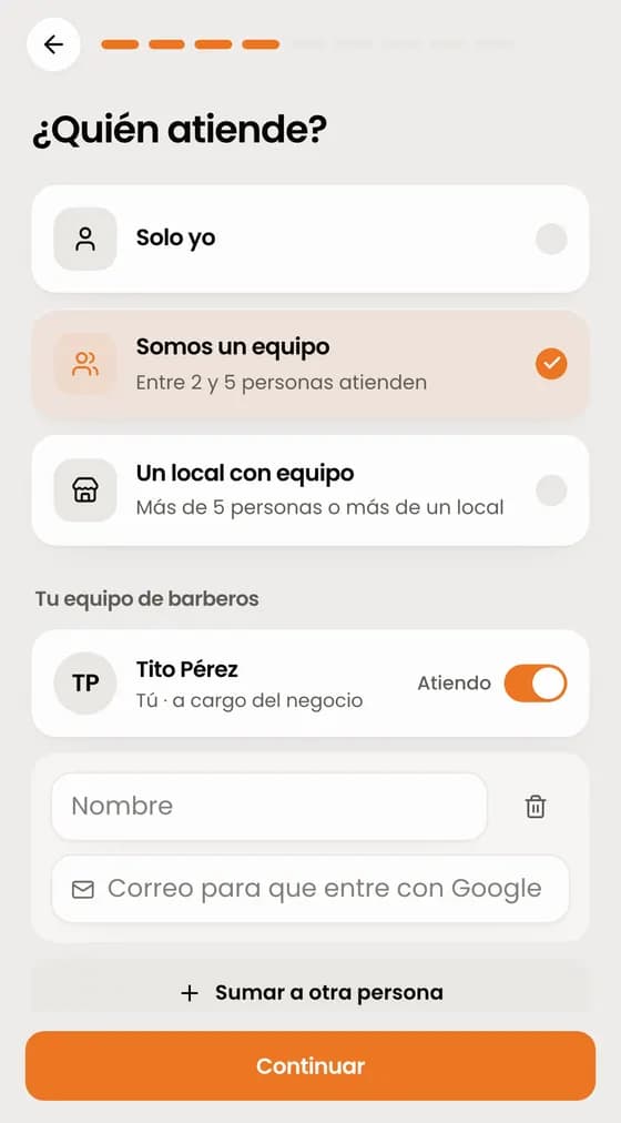 «¿Quién atiende?»: sólo tú, un equipo de 2 a 5 personas, o un local con más de 5 o más de una sucursal.