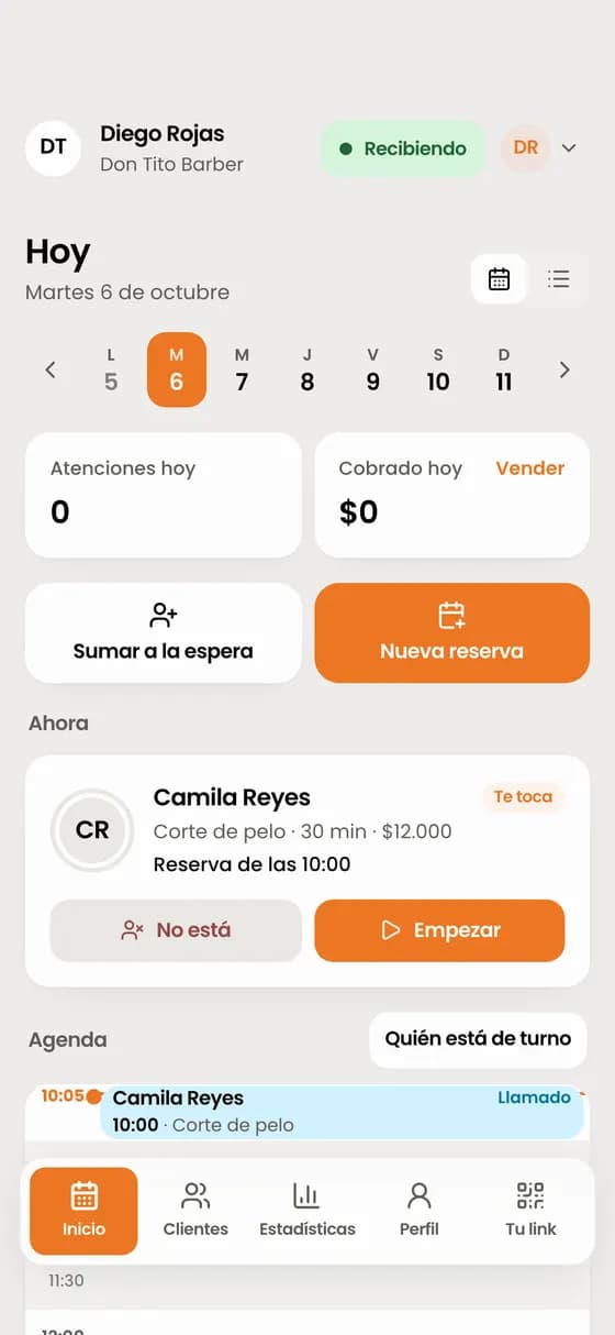 Cuando llega tu cliente, toca «Llegó». Si le toca, aparece «Te toca».